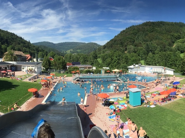 Blick über das Freibad in Schönau Blick über das Freibad in Schönau