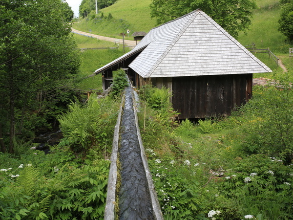 Außenansicht Fröhnder Klopfsäge Außenansicht Fröhnder Klopfsäge