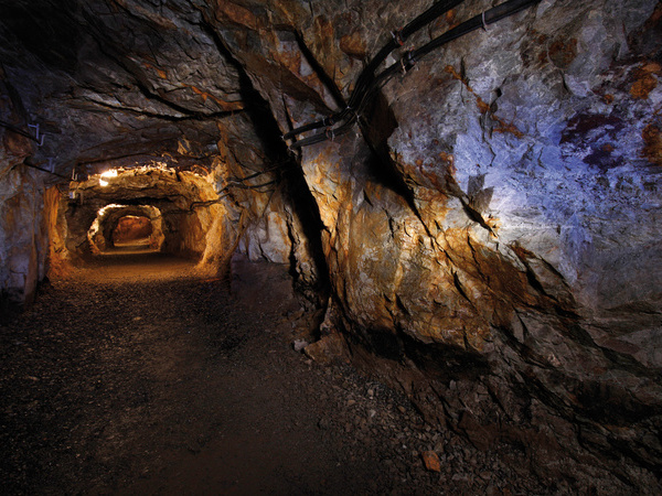 Stollen im Besucherbergwerk Hoffnungsstollen, © Hans Christian Barth / Tourismus Todtmoos Stollen im Besucherbergwerk Hoffnungsstollen, © Hans Christian Barth / Tourismus Todtmoos