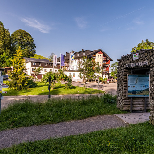Wiedener Eck Westwegtor im Hintergrund das Hotel Wiedener Eck - Wiedener Eck Westwegtor im Hintergrund das Hotel Wiedener Eck -
