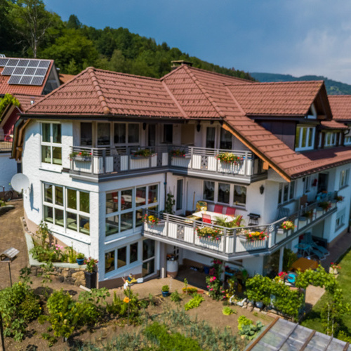 Außenansicht auf das Haus Karle- Kimmig  - 