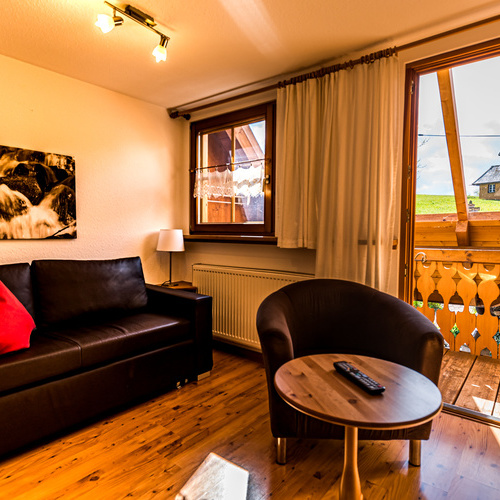 Ferienwohnung Mohn für 1 - 2 Personen - ruhiger überdachter Balkon und zusätzliche Terasse Ferienwohnung Mohn für 1 - 2 Personen - ruhiger überdachter Balkon und zusätzliche Terasse