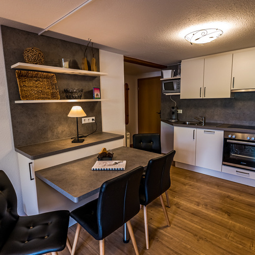 Ferienwohnung Nazisse für 2- 4 Personen - gut ausgestattete Küche, gemütlicher Essplatz Ferienwohnung Nazisse für 2- 4 Personen - gut ausgestattete Küche, gemütlicher Essplatz