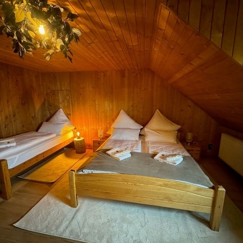 Dreibettzimmer mit Doppelbett und Einzelbett - Dreibettzimmer mit Doppelbett und Einzelbett -