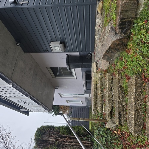 Für unsere Gäste gibt es einen separaten Eingang - 