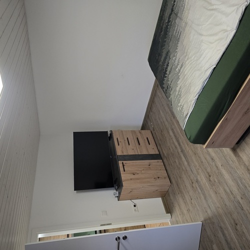 Wir haben einen TV in unserer kleinen, gemütlichen Ferienwohnung - 